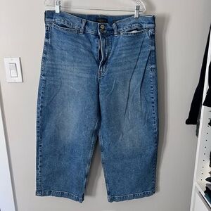 Banana Republic Women’s Wide Leg Cropped Jean